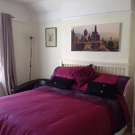 Shepperton Guesthouse Værelse billede